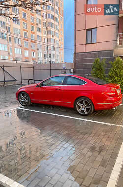 Купе Mercedes-Benz C-Class 2011 в Киеве