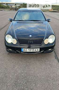 Купе Mercedes-Benz C-Class 2004 в Ужгороді