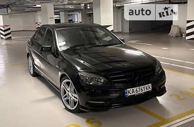 Седан Mercedes-Benz C-Class 2011 в Киеве