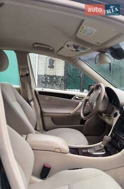 Седан Mercedes-Benz C-Class 2004 в Житомирі