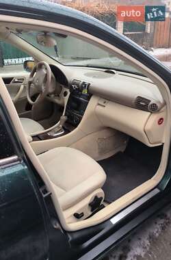 Седан Mercedes-Benz C-Class 2004 в Житомирі