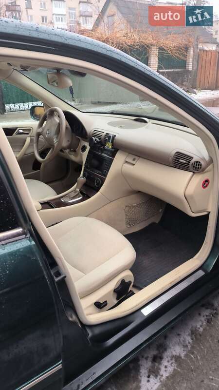 Седан Mercedes-Benz C-Class 2004 в Житомире