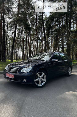 Универсал Mercedes-Benz C-Class 2006 в Чернигове