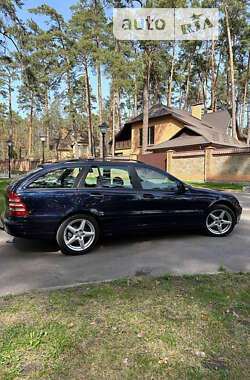 Універсал Mercedes-Benz C-Class 2006 в Чернігові