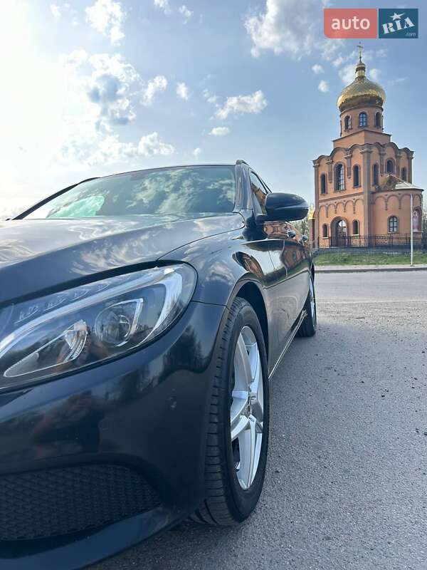 Универсал Mercedes-Benz C-Class 2015 в Киеве