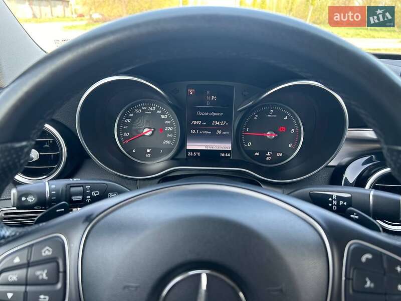 Универсал Mercedes-Benz C-Class 2015 в Киеве