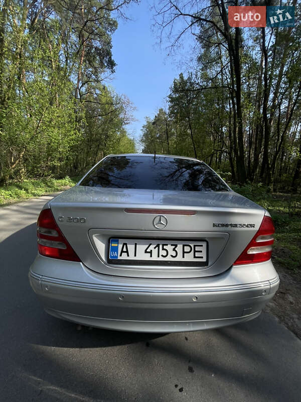 Седан Mercedes-Benz C-Class 2002 в Борисполе