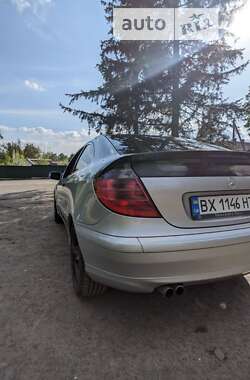 Купе Mercedes-Benz C-Class 2002 в 