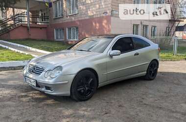 Купе Mercedes-Benz C-Class 2002 в 