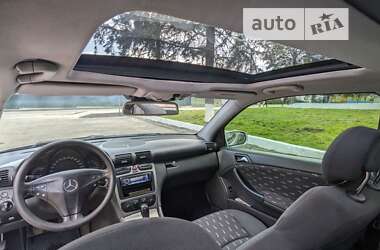 Купе Mercedes-Benz C-Class 2002 в 