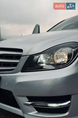 Mercedes-Benz C-Class 2011