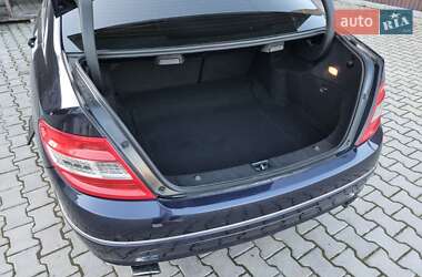 Седан Mercedes-Benz C-Class 2007 в Черновцах