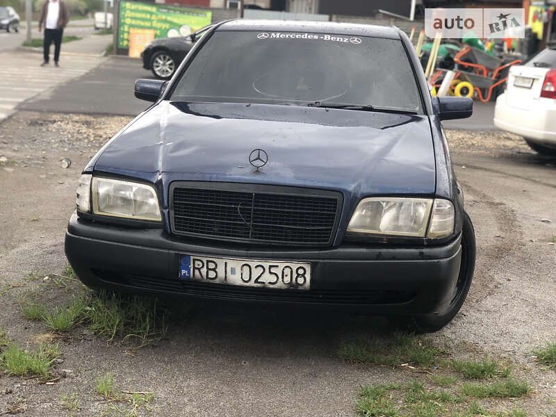 Седан Mercedes-Benz C-Class 1996 в Виннице