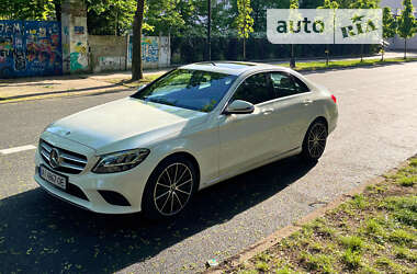 Mercedes-Benz C-Class 2019