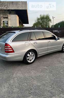 Універсал Mercedes-Benz C-Class 2002 в Дніпрі