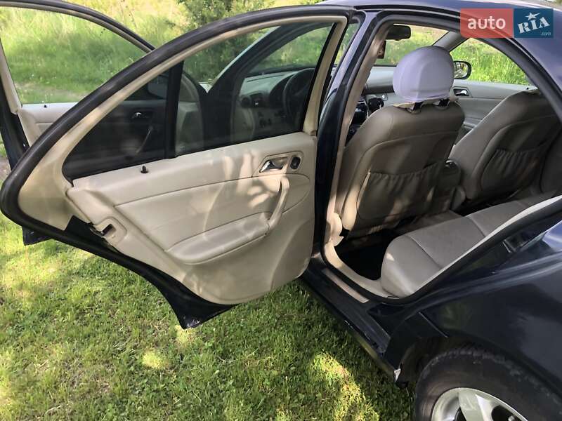 Седан Mercedes-Benz C-Class 2001 в Городенке фото 7 Седан Mercedes-Benz C-Class 2001 в Городенке