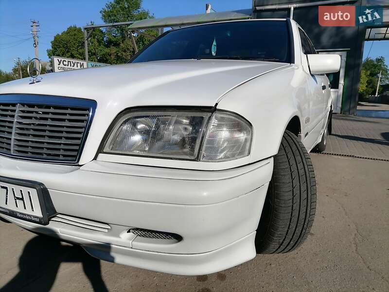 Седан Mercedes-Benz C-Class 1999 в Харькове