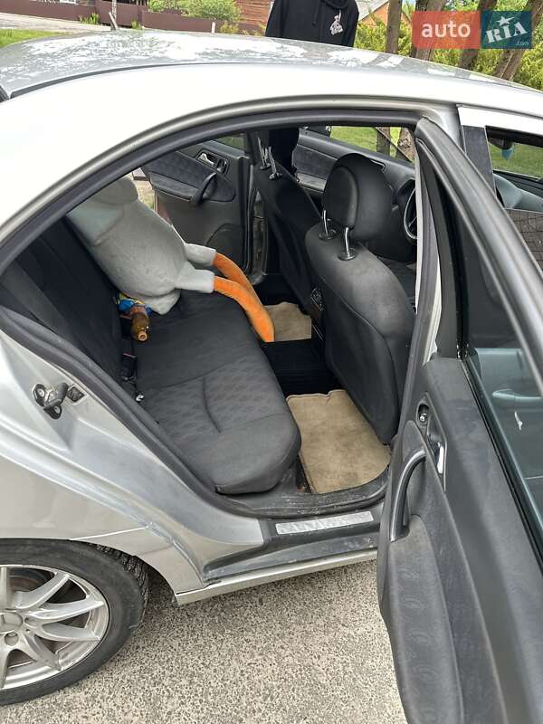 Седан Mercedes-Benz C-Class 2002 в Городне