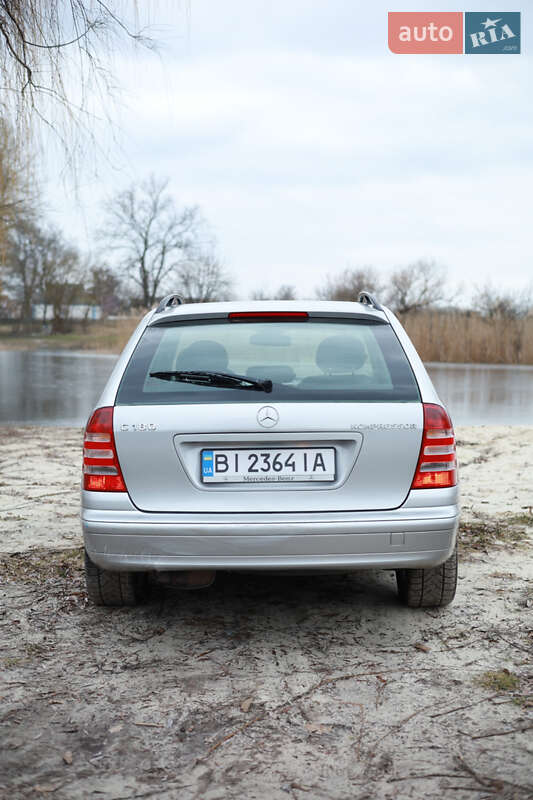 Универсал Mercedes-Benz C-Class 2005 в Хороле фото 4 Универсал Mercedes-Benz C-Class 2005 в Хороле