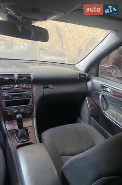 Седан Mercedes-Benz C-Class 2000 в 