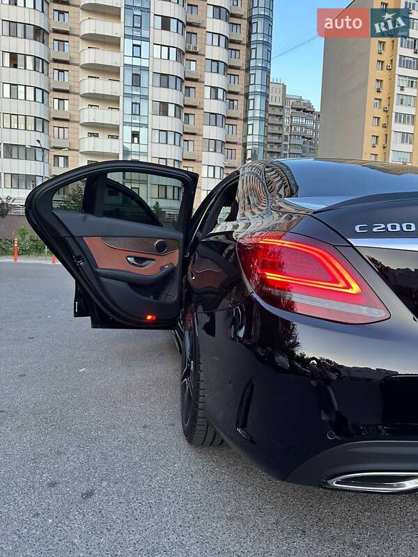 Седан Mercedes-Benz C-Class 2018 в Киеве