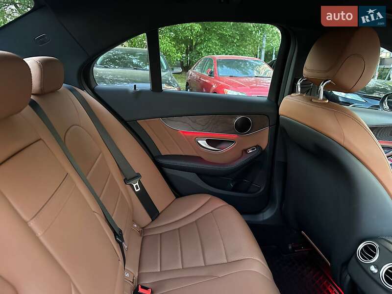 Седан Mercedes-Benz C-Class 2018 в Киеве