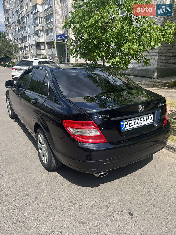Седан Mercedes-Benz C-Class 2007 в Николаеве