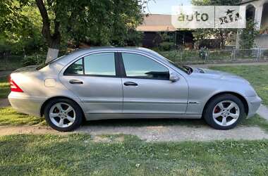 Седан Mercedes-Benz C-Class 2001 в Чернівцях