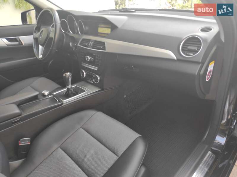 Универсал Mercedes-Benz C-Class 2012 в Калуше фото 9 Универсал Mercedes-Benz C-Class 2012 в Калуше