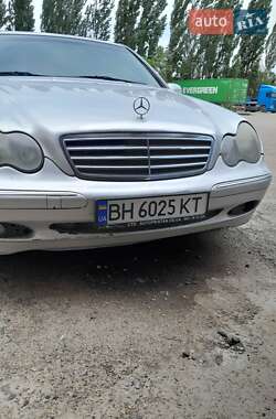 Седан Mercedes-Benz C-Class 2003 в 