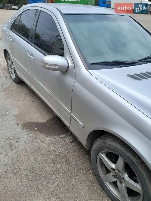 Седан Mercedes-Benz C-Class 2003 в Одесі фото 5 Седан Mercedes-Benz C-Class 2003 в Одесі