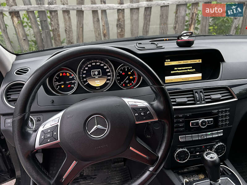 Универсал Mercedes-Benz C-Class 2011 в Костополе