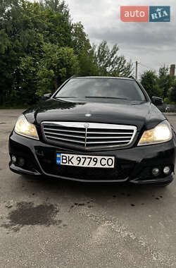 Mercedes-Benz C-Class 2011 Mercedes-Benz C-Class 2011