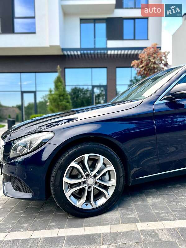 Седан Mercedes-Benz C-Class 2015 в Ужгороді