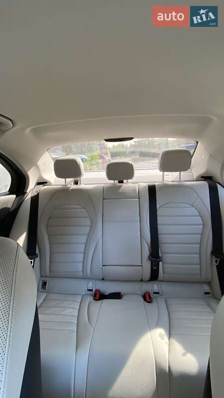 Седан Mercedes-Benz C-Class 2015 в Ужгороді