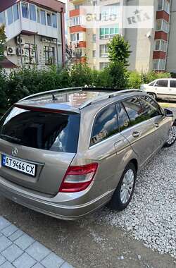 Універсал Mercedes-Benz C-Class 2009 в Івано-Франківську