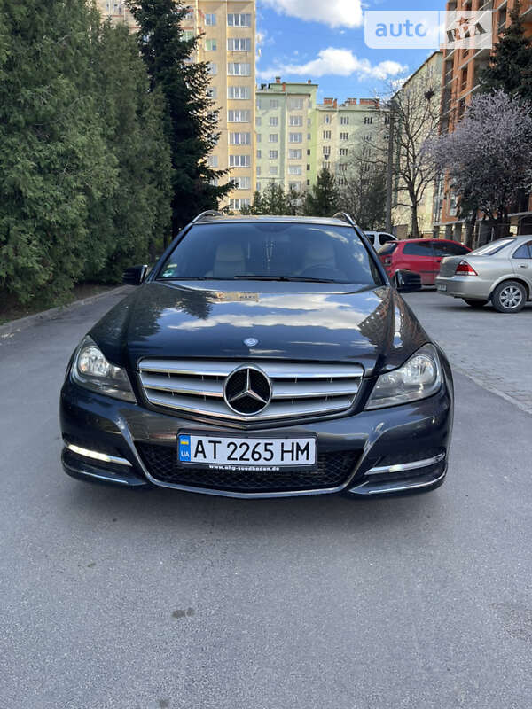 Универсал Mercedes-Benz C-Class 2012 в Ивано-Франковске