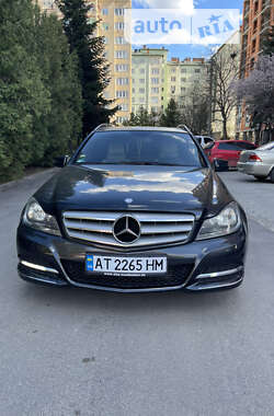 Универсал Mercedes-Benz C-Class 2012 в Ивано-Франковске