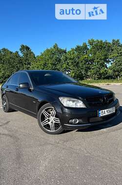 Седан Mercedes-Benz C-Class 2010 в Кропивницькому