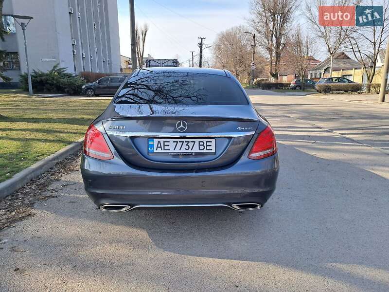 Седан Mercedes-Benz C-Class 2016 в Днепре