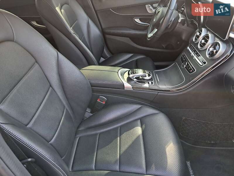 Седан Mercedes-Benz C-Class 2016 в Днепре