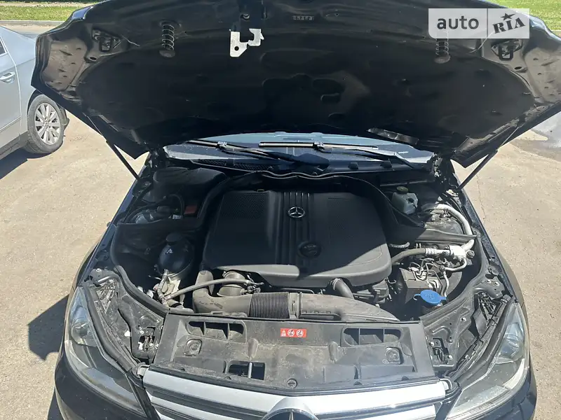 Mercedes-Benz C-Class 2011