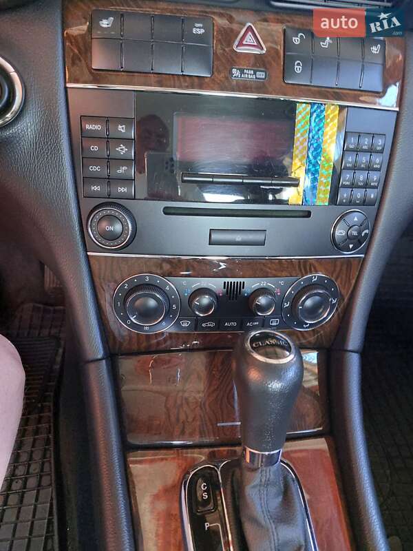 Седан Mercedes-Benz C-Class 2005 в Виннице