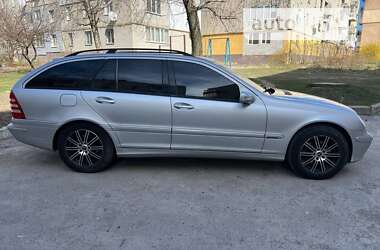 Универсал Mercedes-Benz C-Class 2003 в Кременце