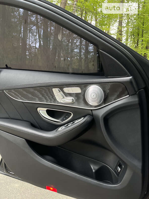 Седан Mercedes-Benz C-Class 2014 в Львові