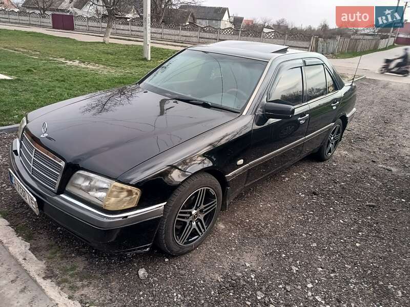 Седан Mercedes-Benz C-Class 1995 в Черкассах