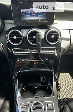 Седан Mercedes-Benz C-Class 2015 в 
