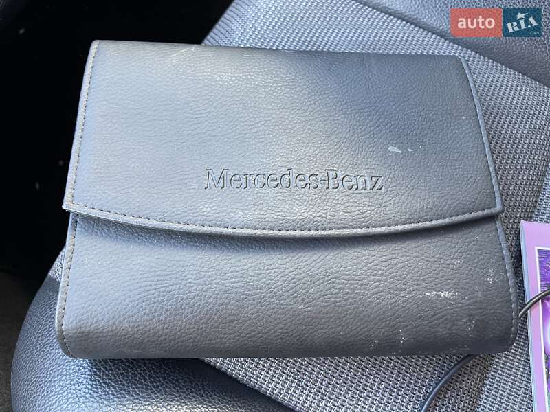 Универсал Mercedes-Benz C-Class 2011 в Черновцах