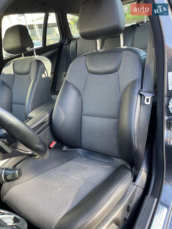 Универсал Mercedes-Benz C-Class 2011 в Черновцах
