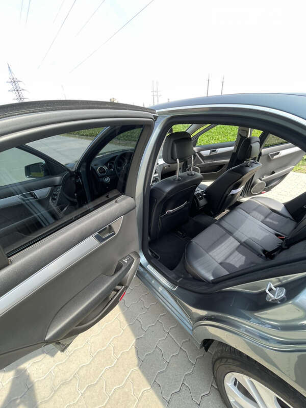 Седан Mercedes-Benz C-Class 2011 в Буске фото 22 Седан Mercedes-Benz C-Class 2011 в Буске